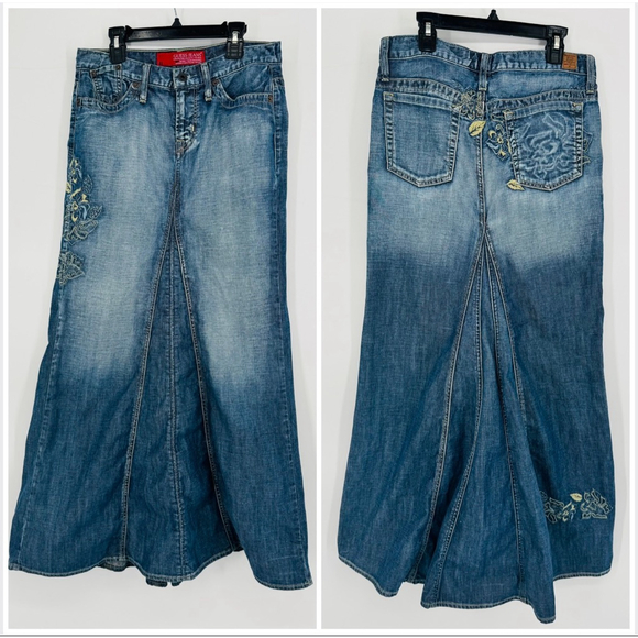Y2K Guess Embroidered Flared Denim Maxi Skirt Size 26 Roses Western Boho - Picture 2 of 10